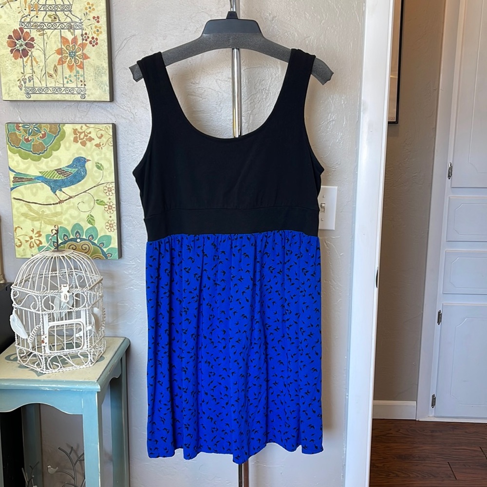 Torrid Tank Dress Contrasting Black Tank Top Blue Bird Bottom Size 2, 18/20, 2X